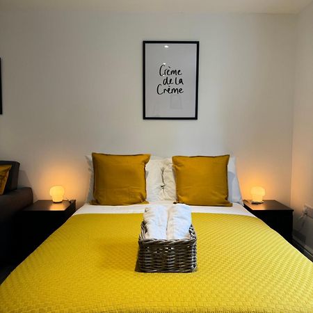 En-Suite Bedroom For Up To 4! Sofa Bed - Near Stratford Лондон Екстериор снимка