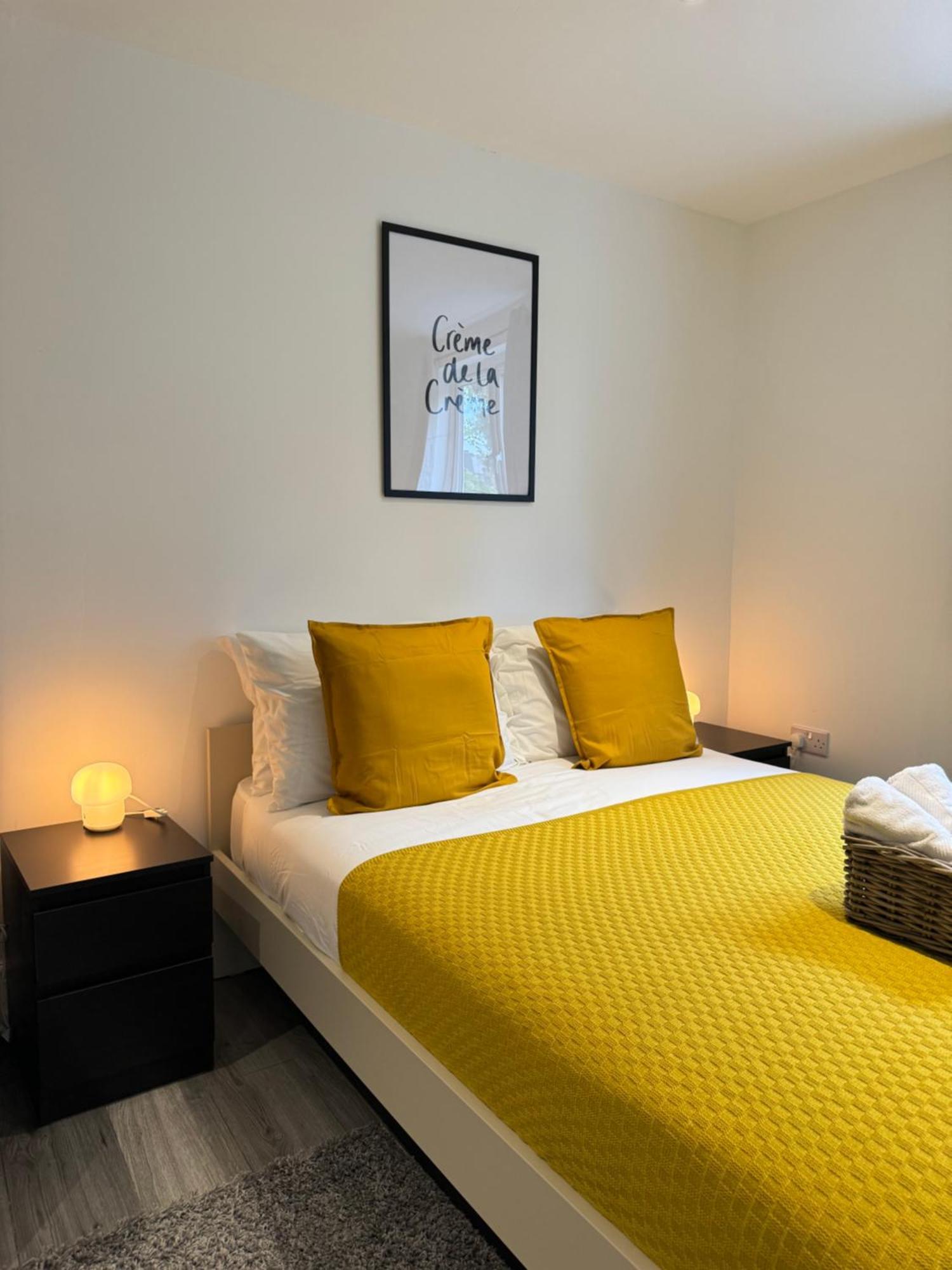 En-Suite Bedroom For Up To 4! Sofa Bed - Near Stratford Лондон Екстериор снимка
