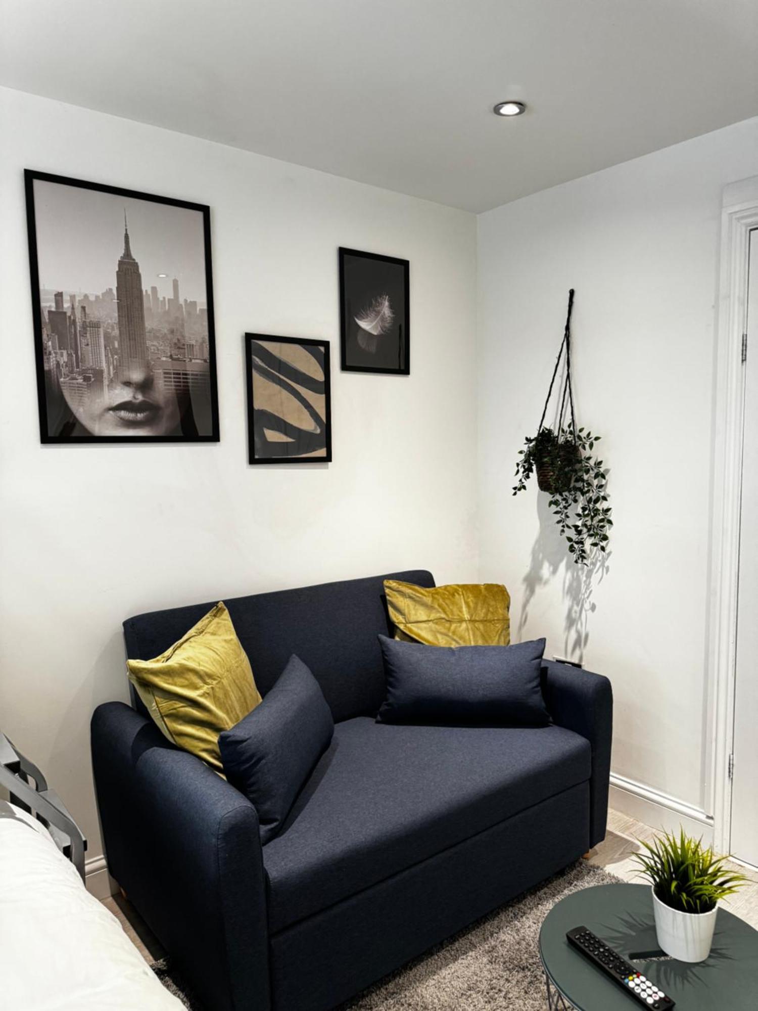 En-Suite Bedroom For Up To 4! Sofa Bed - Near Stratford Лондон Екстериор снимка