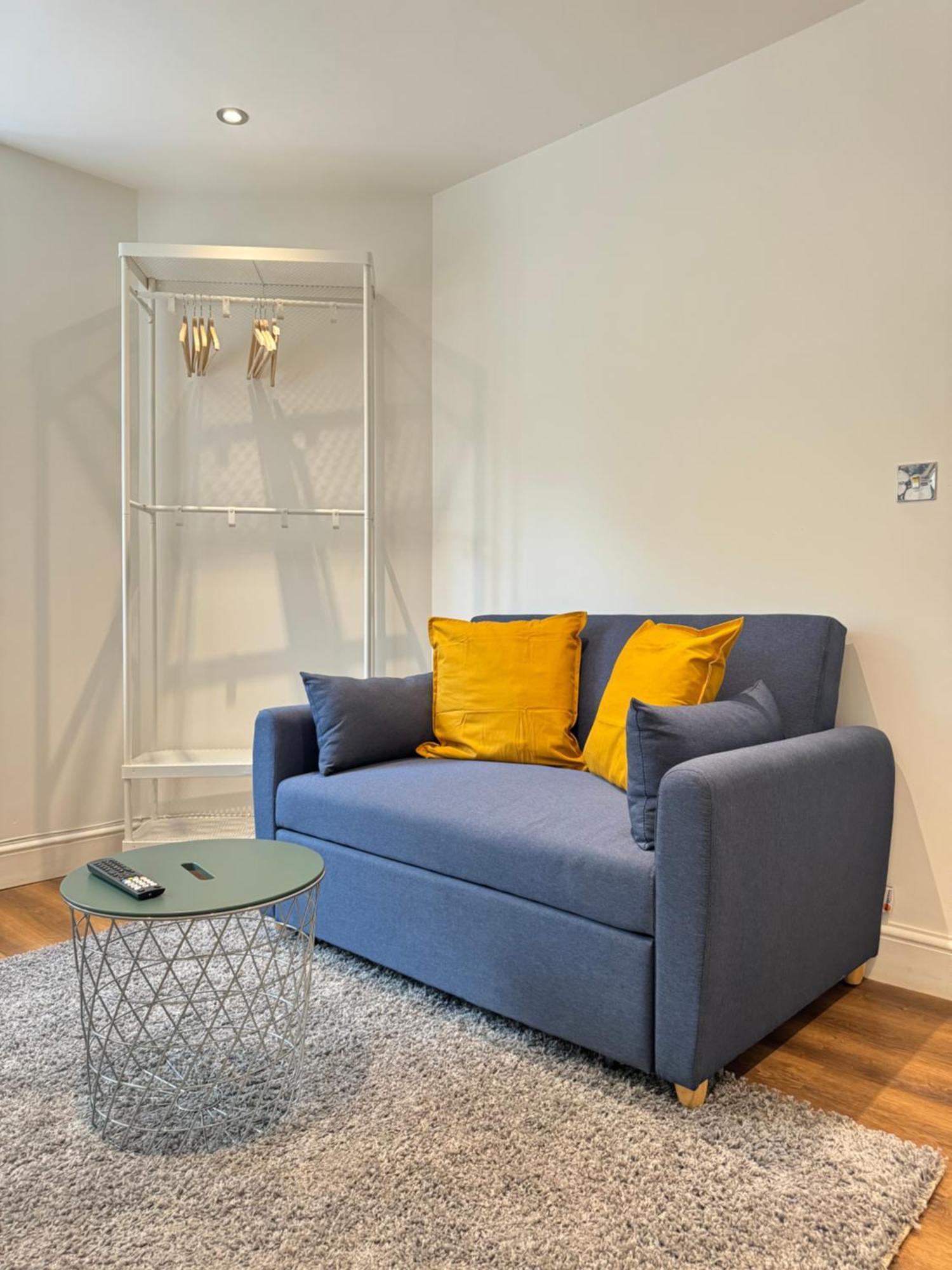 En-Suite Bedroom For Up To 4! Sofa Bed - Near Stratford Лондон Екстериор снимка